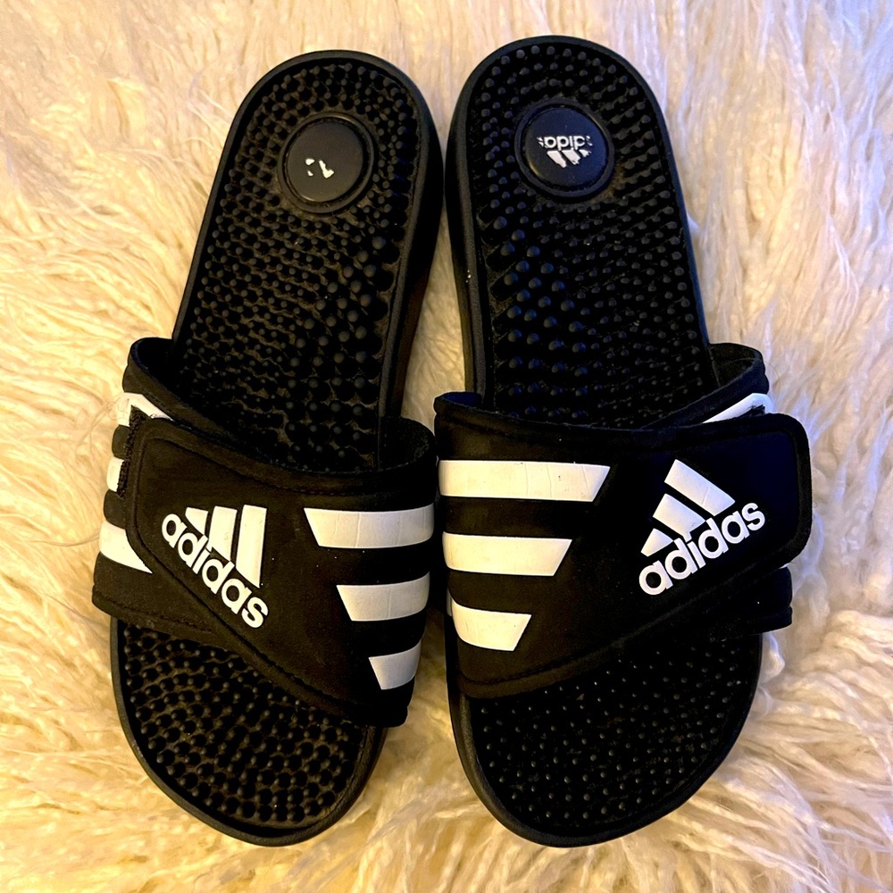 Adidas Women’s Adissage Slides, Black/White, Size 6